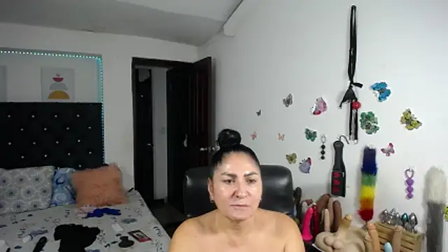 mature_bigboobs10 webcam