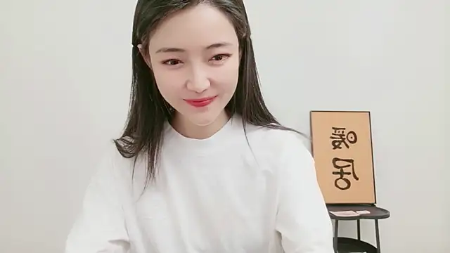 woxiangjinjin030 webcam
