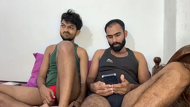 DesiDaddyandSon webcam