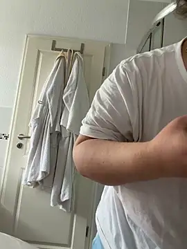 SummerHoney webcam
