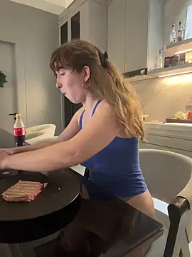 Sarahhh_xxx webcam