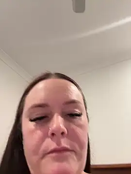 carinabro10 webcam