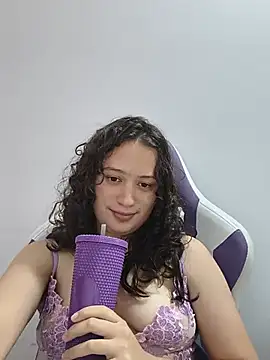 Alana_444 webcam