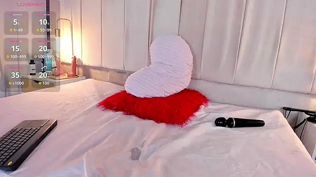 sarita_rouzze webcam