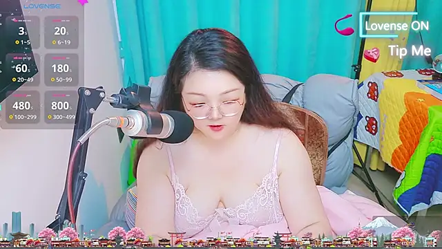 AngelwithEcup webcam