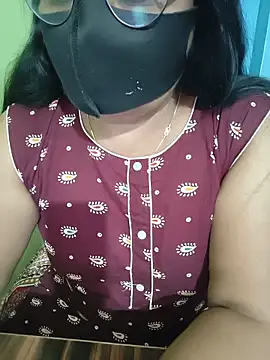sexxyrenukaa webcam