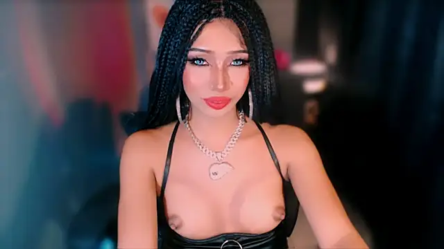 xUrGoddess_islaCumsAlotx webcam