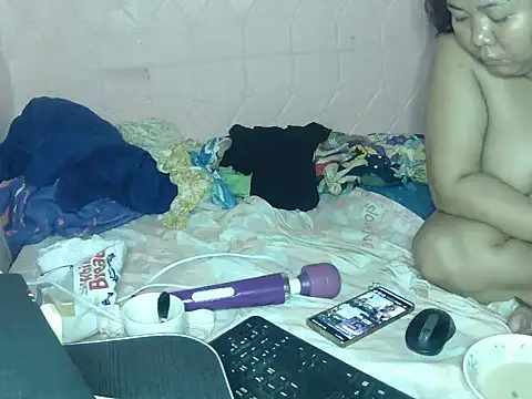 wildmamahana08 webcam