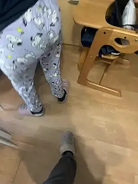 Teeny-Slut18 webcam