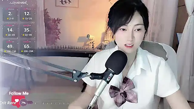 noomi-1111 webcam