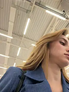 -AngelAri-