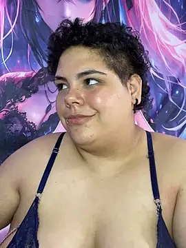 Hailey_Curvy webcam