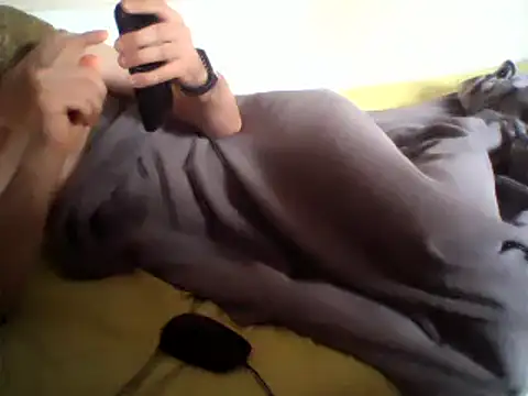 HoundingIniquity webcam