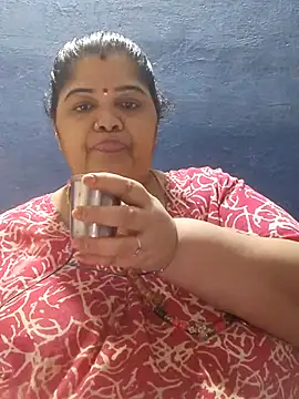 tamilthanushri webcam