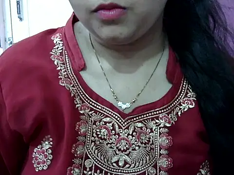 Cute_Aliyaa webcam