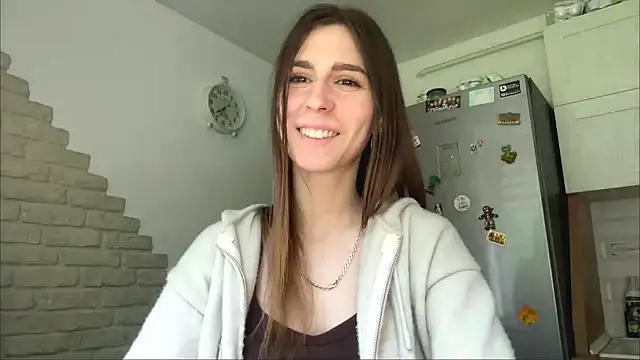 ZaraGuyette webcam