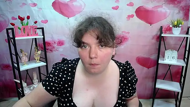 NeonilaLisova webcam