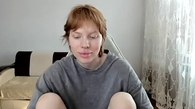 StellaDavis webcam