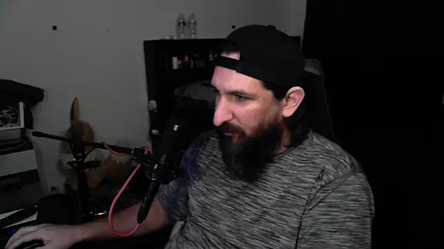 DevilPup75_ webcam