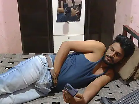 HotXKrish webcam