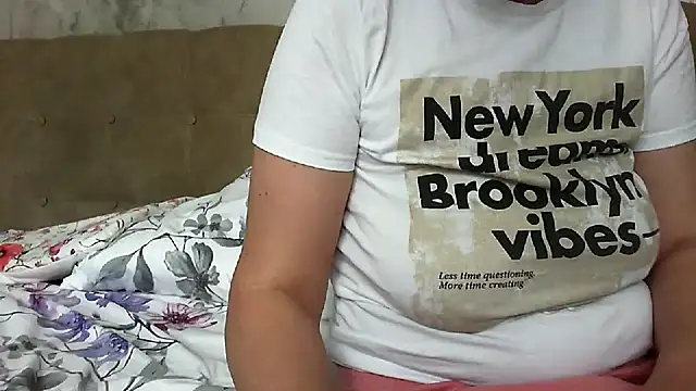 elyseblue webcam