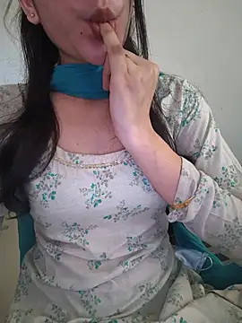 zoya_baby_ webcam