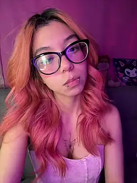 Valen-Foxx1 webcam