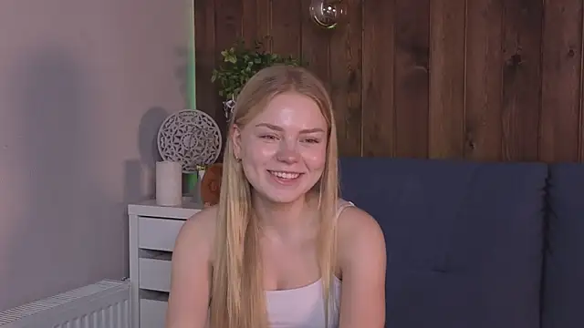 LavonaMadlem webcam