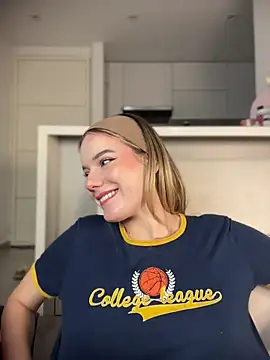 NicoleCut