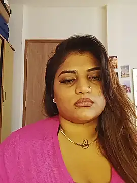 Sanaya_Gil webcam
