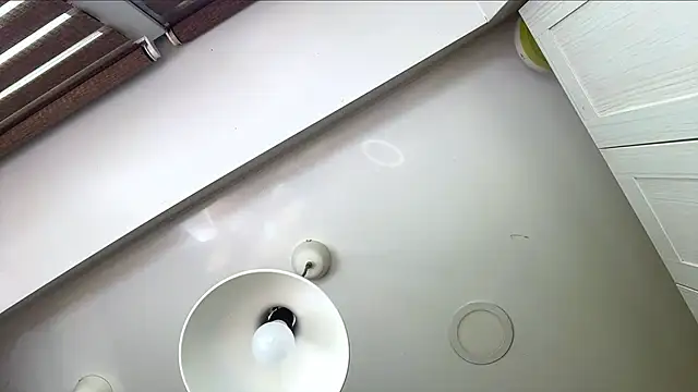 ZaraGuyette webcam