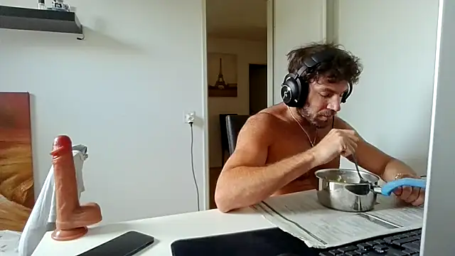 alpha-hunk live sex cam