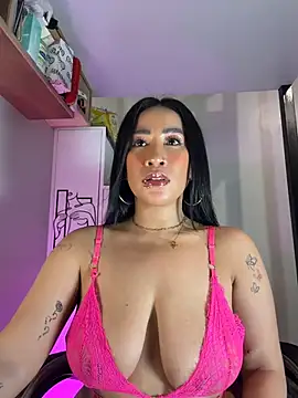 AsianMilfSheryl webcam