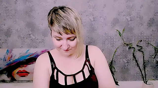 djullia - Djullia's free webcam - UK Sex Cams