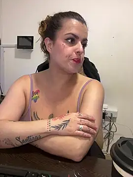 MiaHotboobs webcam