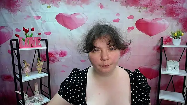 NeonilaLisova webcam