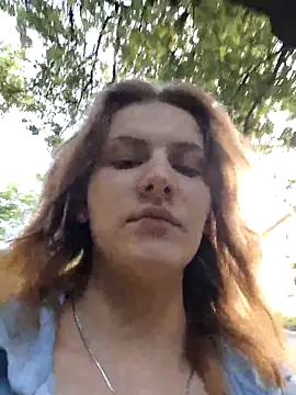 mooniekiss webcam