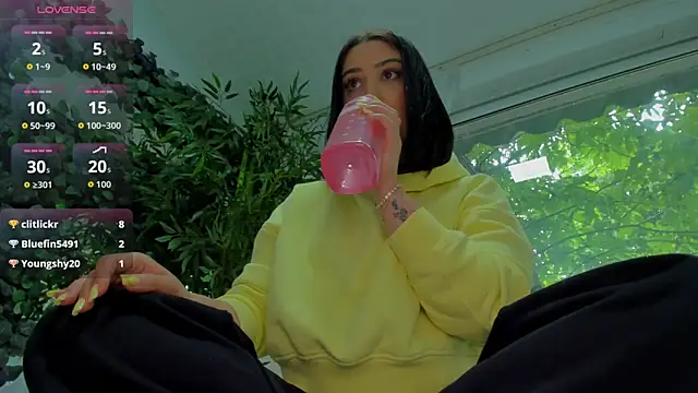 Lexi_Storm webcam