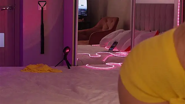 LisaLove3 webcam