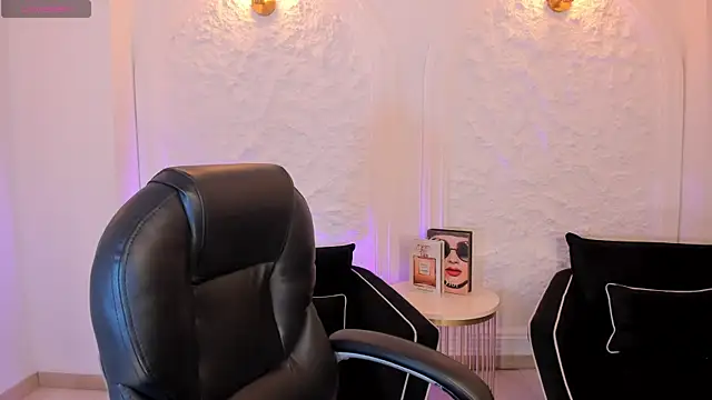 ArianaDumont webcam