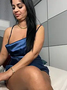 _adelle webcam