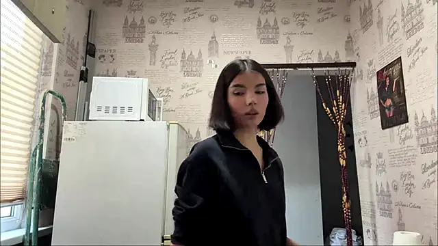 MarylnMonnier webcam