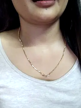 Wild-janvi webcam