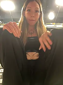 StreetCelebrity webcam