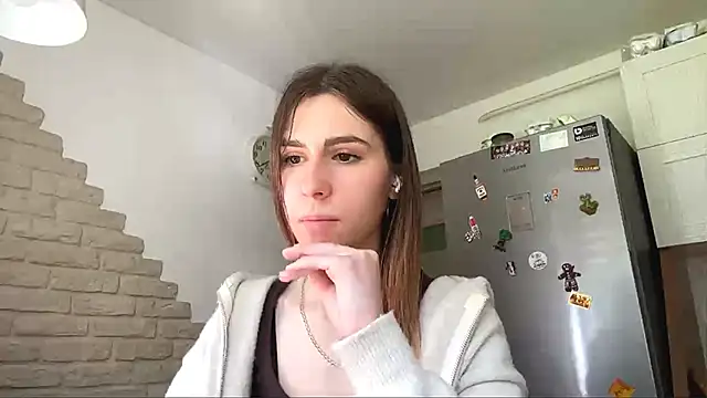 ZaraGuyette webcam