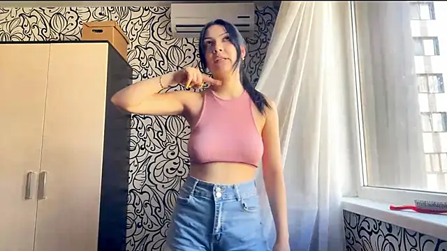 aiesquer - AiEsquer's free webcam - UK Sex Cams