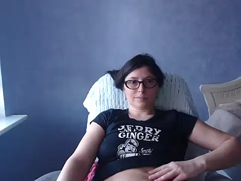 LuckyLisa23 webcam