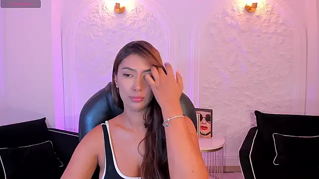ArianaDumont webcam