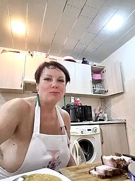 _lady_red_ webcam