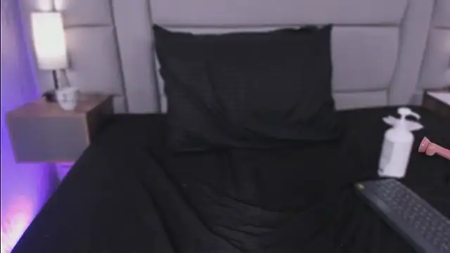 lexiee__ webcam